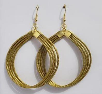 BRINCO GOTA AREDONDADA 5,5CM