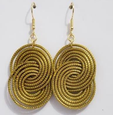 Binco com argolas entrelçadas 4 cm