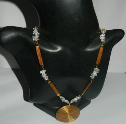 Colar com gotas entrelaçadas COMPRIMENTO: 80CM