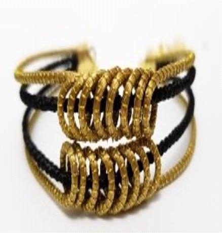 Pulseira caracois com detalhe preto