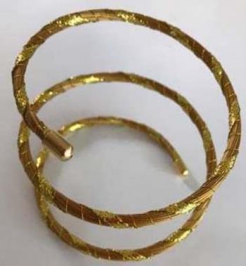 Bracelete aspiral com fita