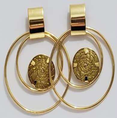 Brinco argolaa dupla e mandalinha de capim dourado