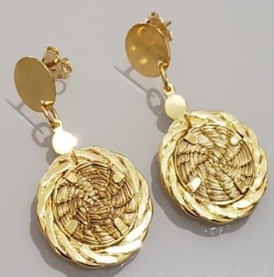 Brinco 1.5cm com detalhe trança de metal