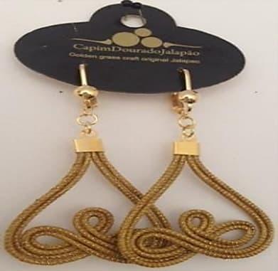 Brinco modelo 3 laços