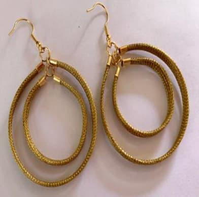 Brinco com argola dupla