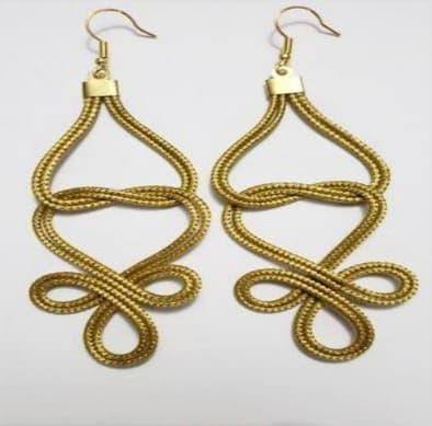 BRINCO LAÇO GRANDE 7CM