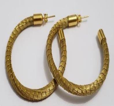 BRINCO ARGOLA ABERTA COM PONTEIRAS 5cm