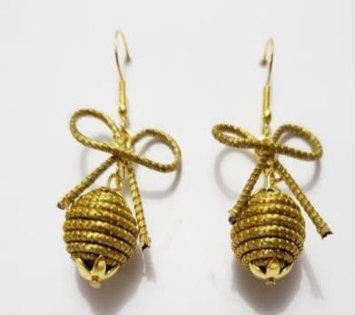 Brinco de laçinho com orbe 3cm