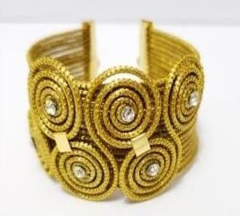 Pulseira larga ajustável caracois