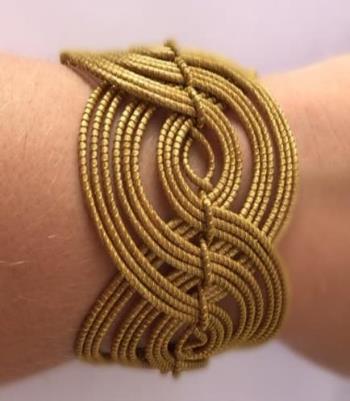 Pulseira ondas fechadas com 1 detalhe