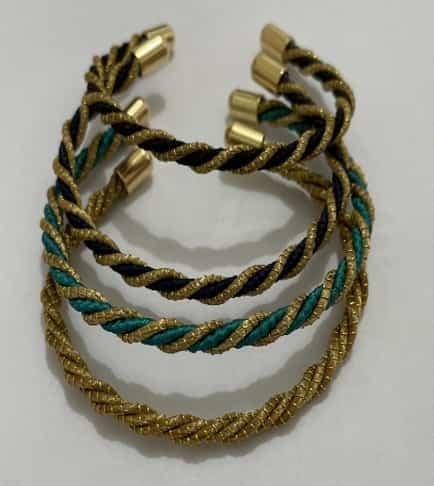 PULSEIRA TORCIDA FINA EM CORES