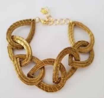 Pulseira com gotas entrelaçadas