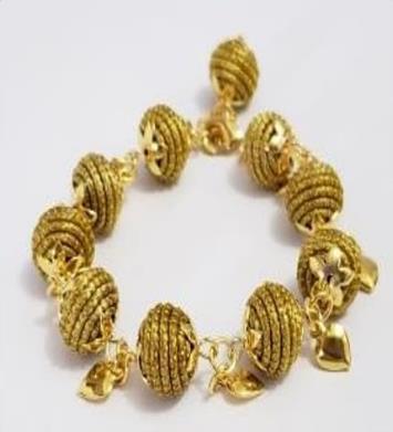 Pulseira mine orbes e coracõezinhos de metal