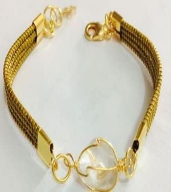 Pulseira com pedacinhos e pedra cristal